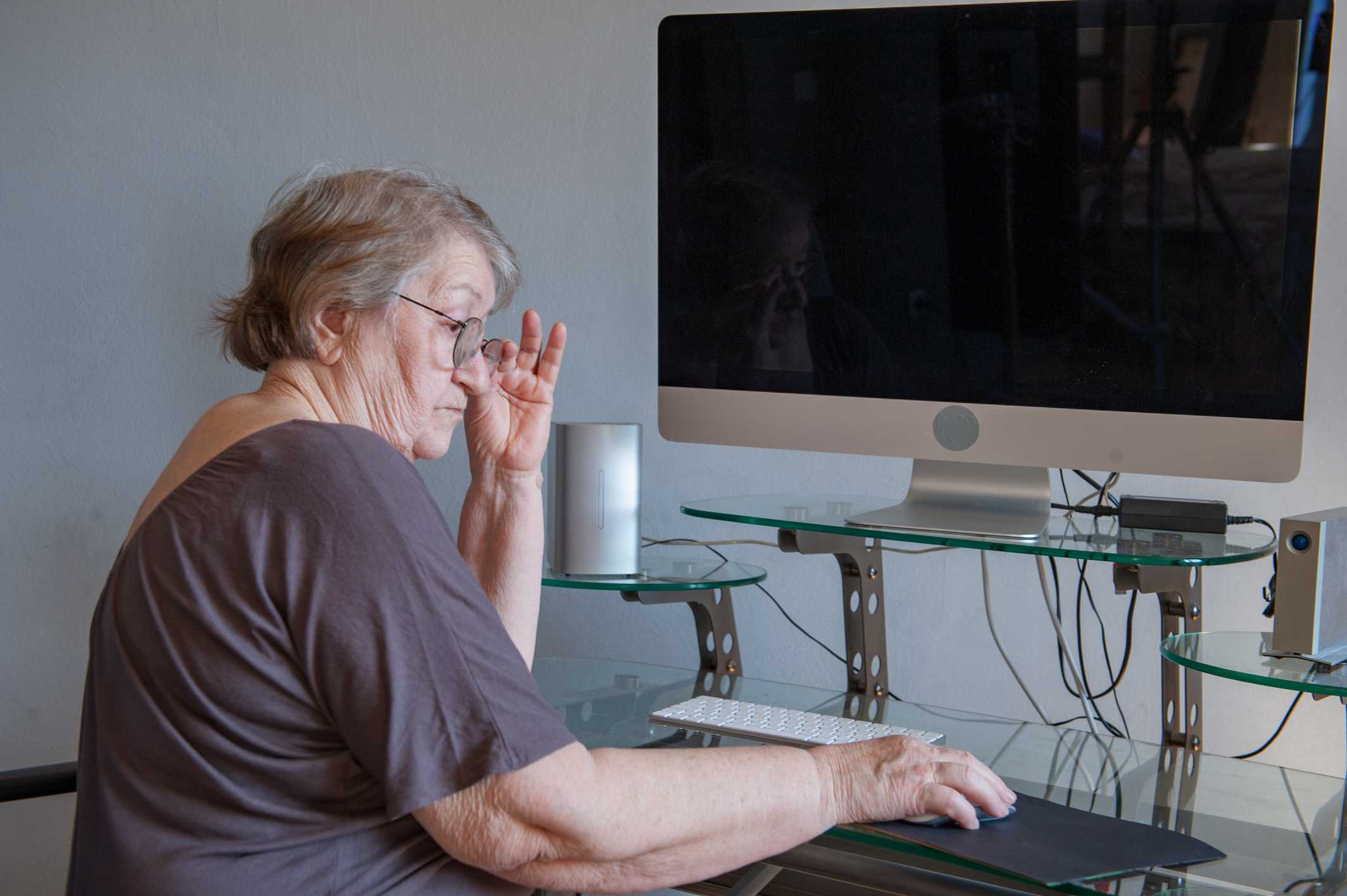 pretty-elderly-woman-received-social-assistance-ne-2026-03-26-06-05-14-utc